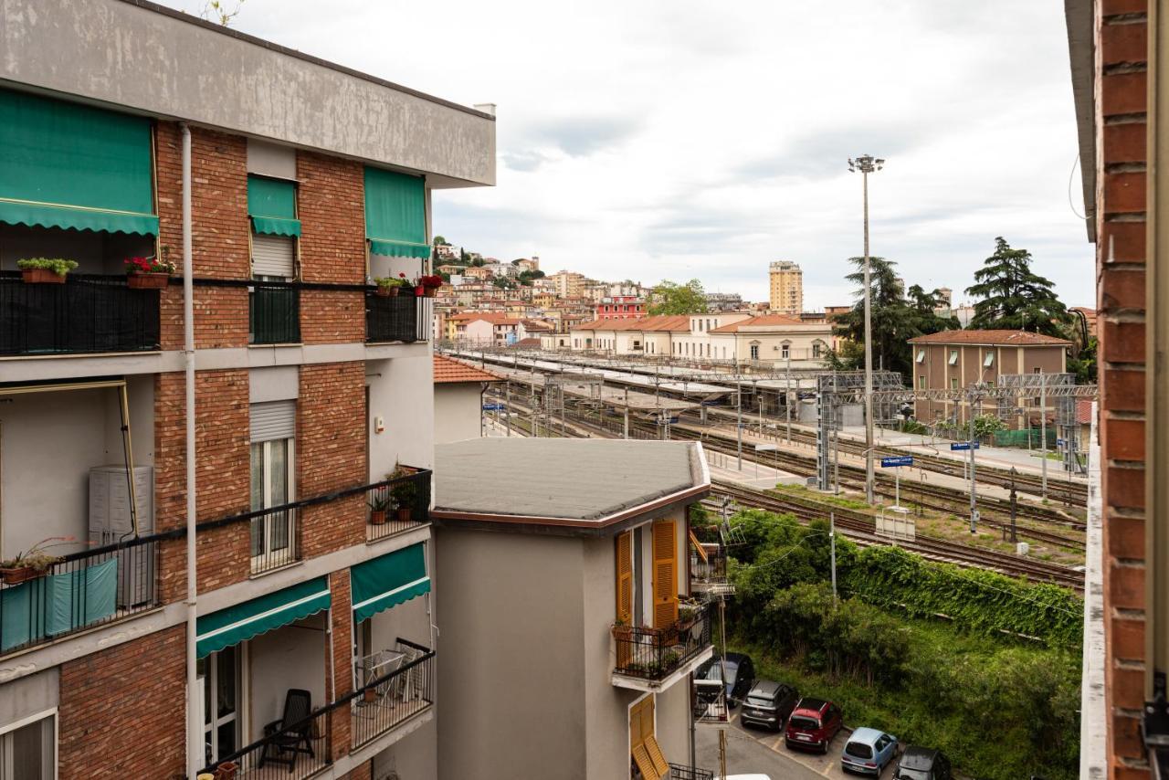 Mari Urbani